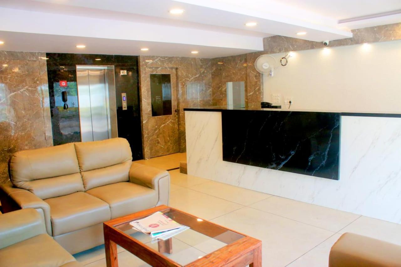 Hotel Sakura Inn Хосур Экстерьер фото